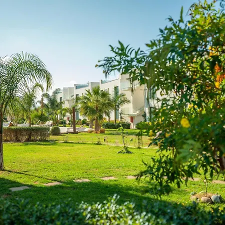 Apartament Charming And Beautifully Furnished With Direct Poolside Access Agios Nikolaos (Famagusta)